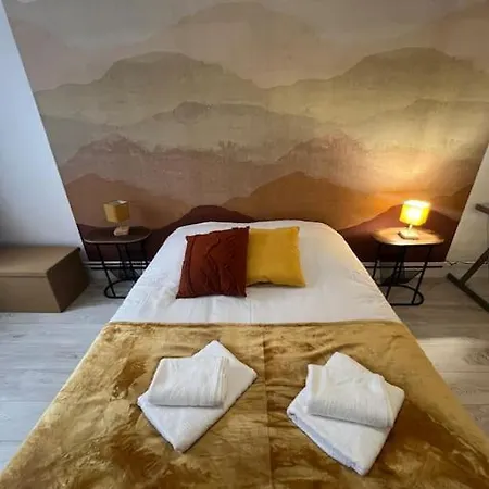 Esprit Colmar - 2 De Charme Apartment *